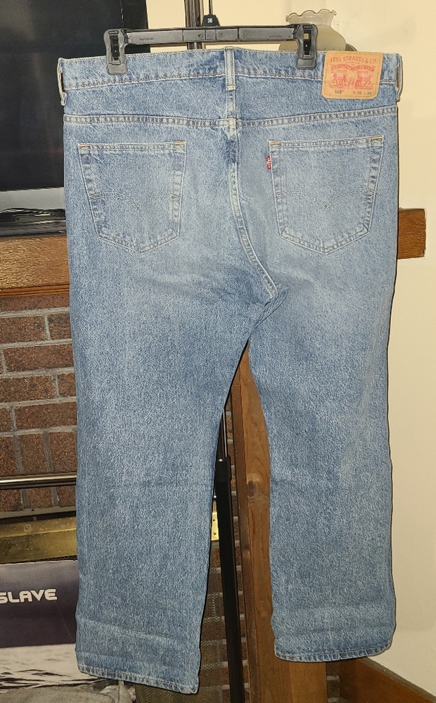 Levis jeans 569 distressed 36x34 nwot - Picture 2 of 3